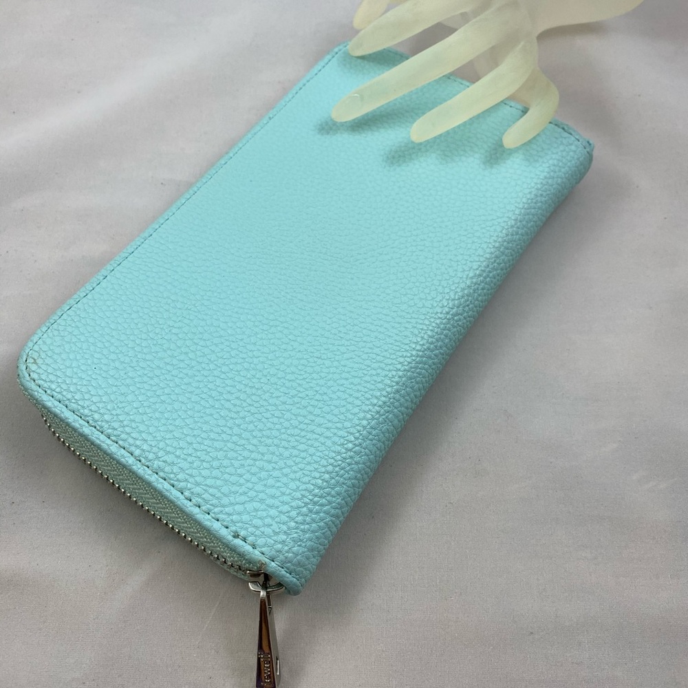 Thirty-One wallet mint green